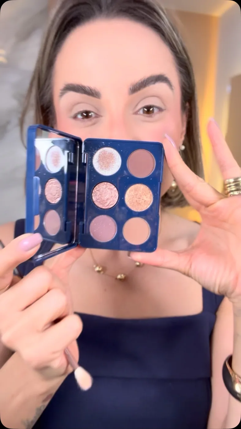 Paleta de sombras apresentada pela RZ